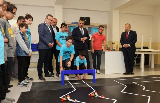 AK Parti İl Başkanı Sevgilioğlu: 'Robotikte Türkiye Birincileriyle Gurur Duyuyoruz'