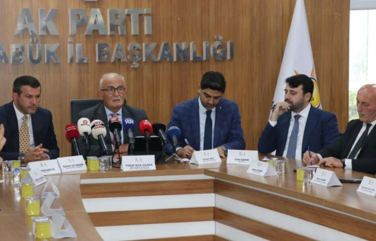 AK Partili Yılmaz, Tüzük Kurultayı Üzerinden CHP'ye Yüklendi
