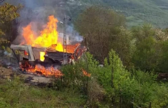 Alevler Evi Kül Etti