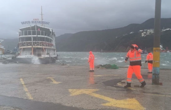 Fırtına Amasra'yı Birbirine Kattı: Batan Tekneler, Kopan Halatlar!