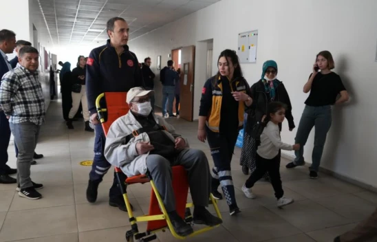 Ambulanslarla Sandığa Taşındılar