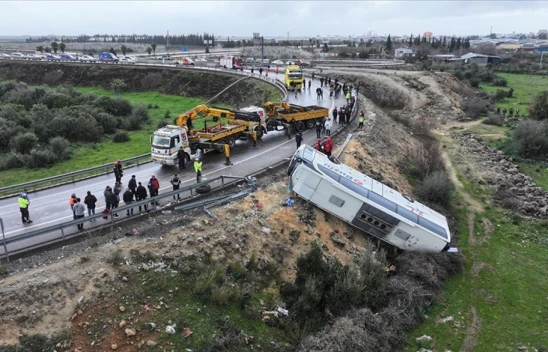 Antalya'da Devrilen Yolcu Otobüsündeki 9 Kişi Hayatını Kaybetti