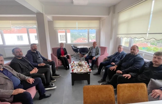 Araç Belediye Başkanı Süleyman Yazkan, Yeni Halk Eğitim Merkezi'ni Ziyaret Etti