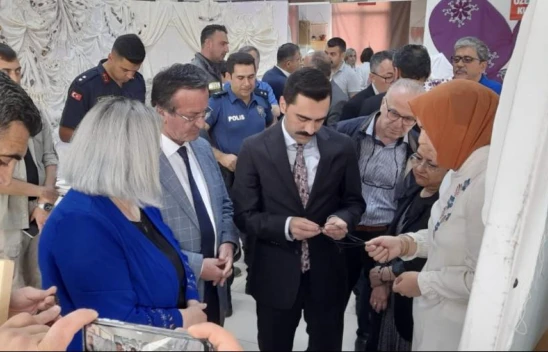 Araç Halk Eğitim Merkezi'nden yılsonu sergisi