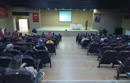 Araç'ta söyleşi düzenlendi