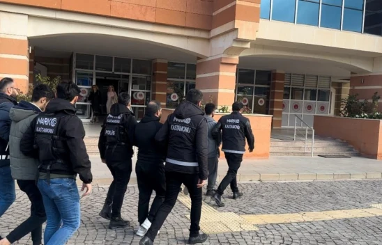 Aranması Olan Kişiler Yakalandı