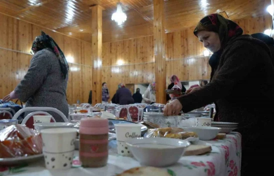 Regaip Kandil'inde Tüm Yemekler Camiye Getiriliyor
