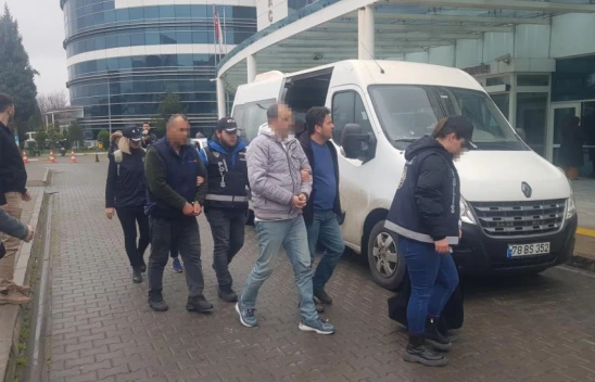 Aşk Üçgeni Faili Meçhul Cinayetin Sırrını Çözdürdü   