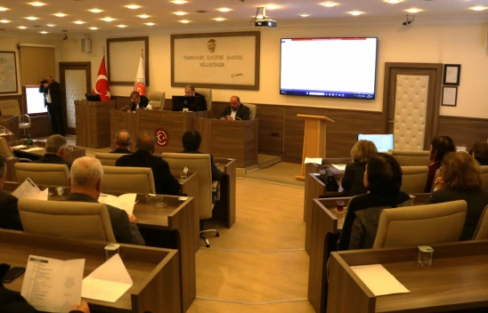 Ayılar Artmamış, Orman Yemişleri Azalmış!