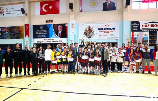 Badminton İl Birinciliği Düzenlendi