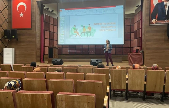 Bağımlılıkla Mücadele İçin Eğitim Verildi