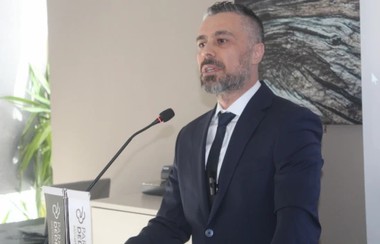 Bağımsız Belediye Başkan Adayı Bora Çapraz: 'Söylemler Değil Eylemler Önemlidir'