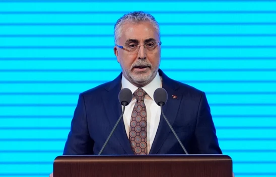 Bakan Işıkhan: 'Gençlerin Yanındayız'