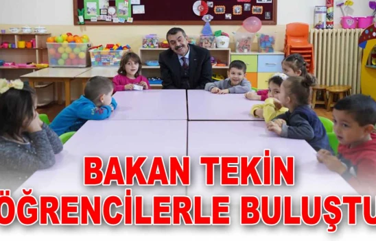 Bakan Tekin Kastamonu'da Öğrencilerle Buluştu