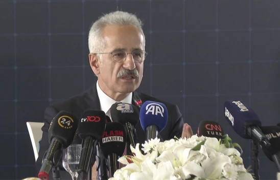 Bakan Uraloğlu: '5G'de İlk Sinyali 2026 Yılı İçerisinde Alırız'