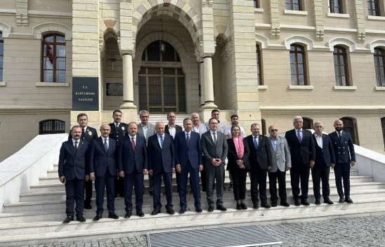 Bakan Yerlikaya, Valiliği Ziyaret Etti