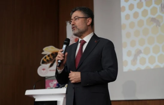 Bakan Yumaklı: 'Bal Üretiminde Dünyanın Bir Numarasına Oturacağız'