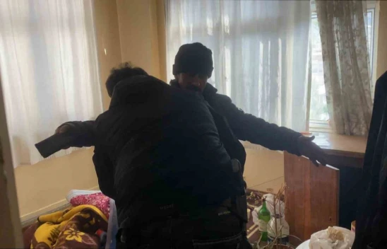 Balkondan Tırmanıp Girdiği Evde 2 Gün Yaşadı