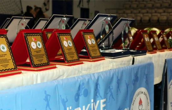 Başarılı sporcular ödüllendirilecek