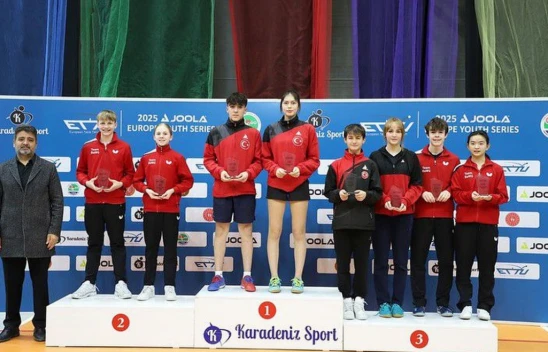 Başarıya Doymuyorlar