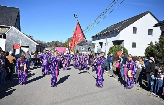 Belçika'nın 'Türk köyü'nde Karnaval Coşkusu