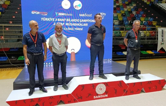 Bilardoda Türkiye 3'üncülüğü