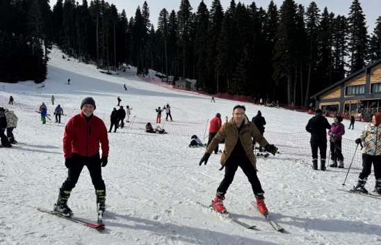 Bin 500 Kişiye Kayak Eğitimi Verildi