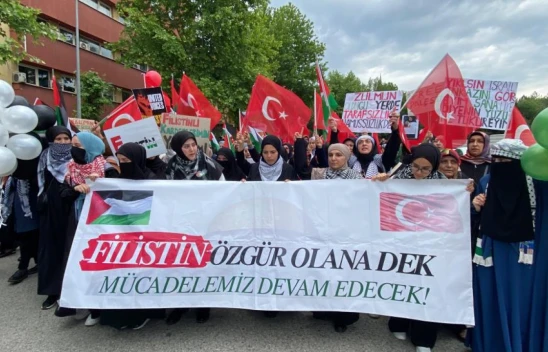 Binlerce Kişi Filistin'e Destek İçin Yürüdü