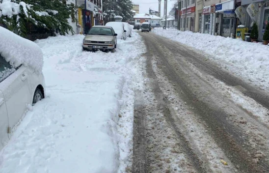 Bolu'da Kar Kalınlığı 30 Santimetreye Ulaştı!