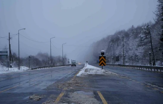 Bolu Dağı'nda Hafif Kar Yağışı Etkili Oluyor