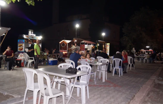 Boyranaltı'nda Sokak Lezzetleri Alanı