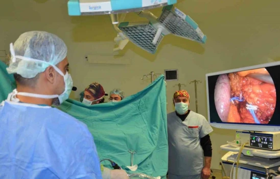 Canlı Yayında Operasyon Yaptılar