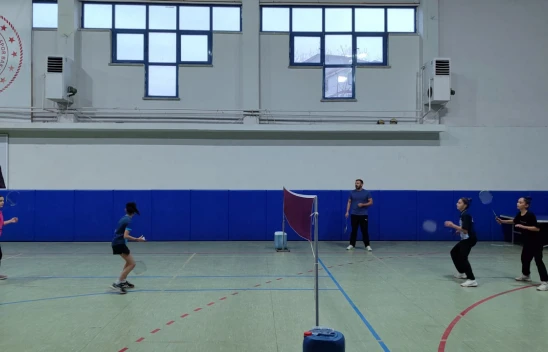 Cide'de Badminton Antrenmanları Sürüyor