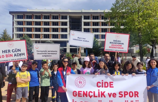 Cide'de Her Gün 10 Bin Adım Yürüyüşü Gerçekleştirildi
