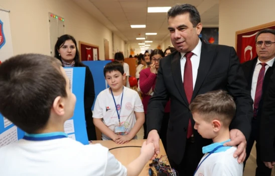 Cide'de TÜBİTAK 4006 Bilim Fuarı Düzenlendi