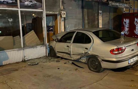 Ciple Çarpıştı, İş Yerine Çarparak Durabildi, Yaralılar Var