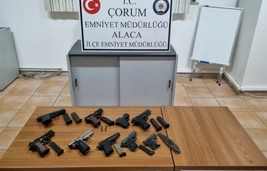 Çorum'da 9 Adet Tabanca Ele Geçirildi