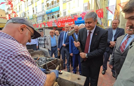 Demirci Çırağı Ustalığa Adım Attı