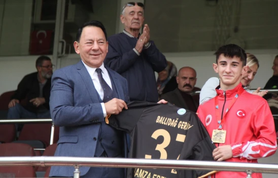 Dünya şampiyonuna Kastamonuspor forması