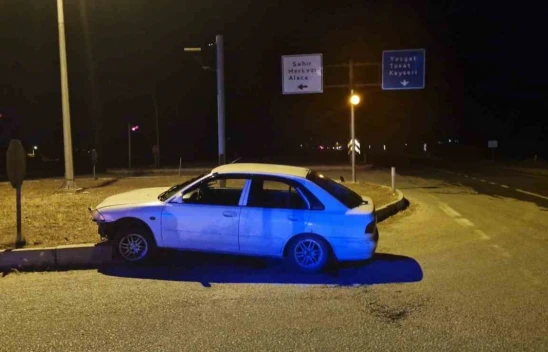 Ehliyetsiz Sürücü Kaza Yaptı