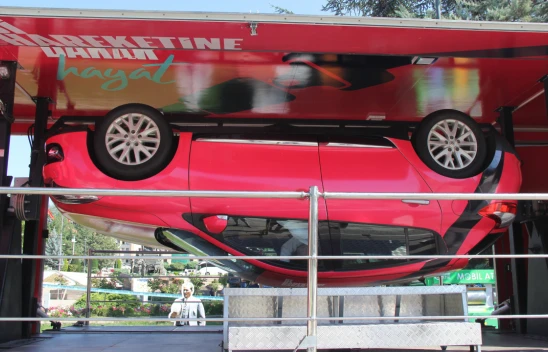 Emniyet Kemerini Tak, Hayata Tutun