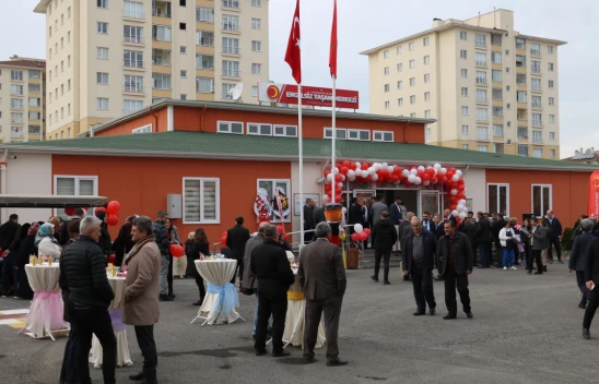 Engelsiz Yaşam Merkezi Açıldı