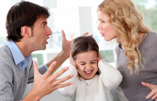 Eşini ailesiyle görüştürmeyen kocaya Yargıtay'dan kötü haber!