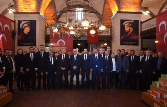 Eski Bakan Murat Başesgioğlu: 'Zengin Kaynakların Fakir Bekçisiyiz'