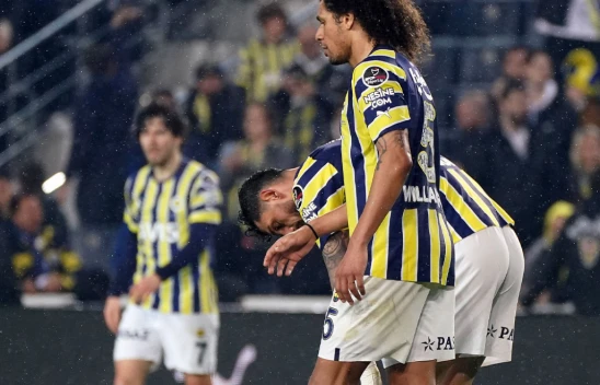 Fenerbahçe'nin derbilerde yüzü gülmüyor!