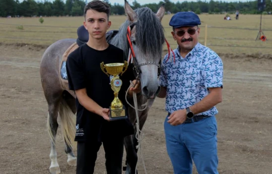 Geleneksel At Yarışına Vatandaşlardan Büyük İlgi