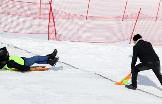 Geleneksel Kızak Yarışları'nın 3'üncü Ayağı Yapıldı