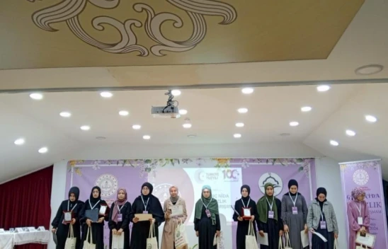 Genç Hafızlar Yarıştı