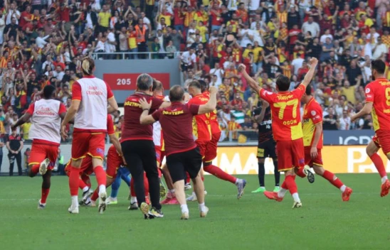 Göztepe, Süper Lig'e Yükseldi