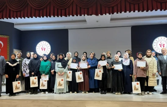 Hafızlık Yarışması Düzenlendi